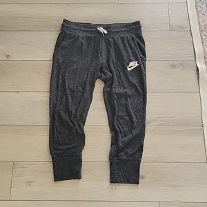 NIKE cropped sweats joggers